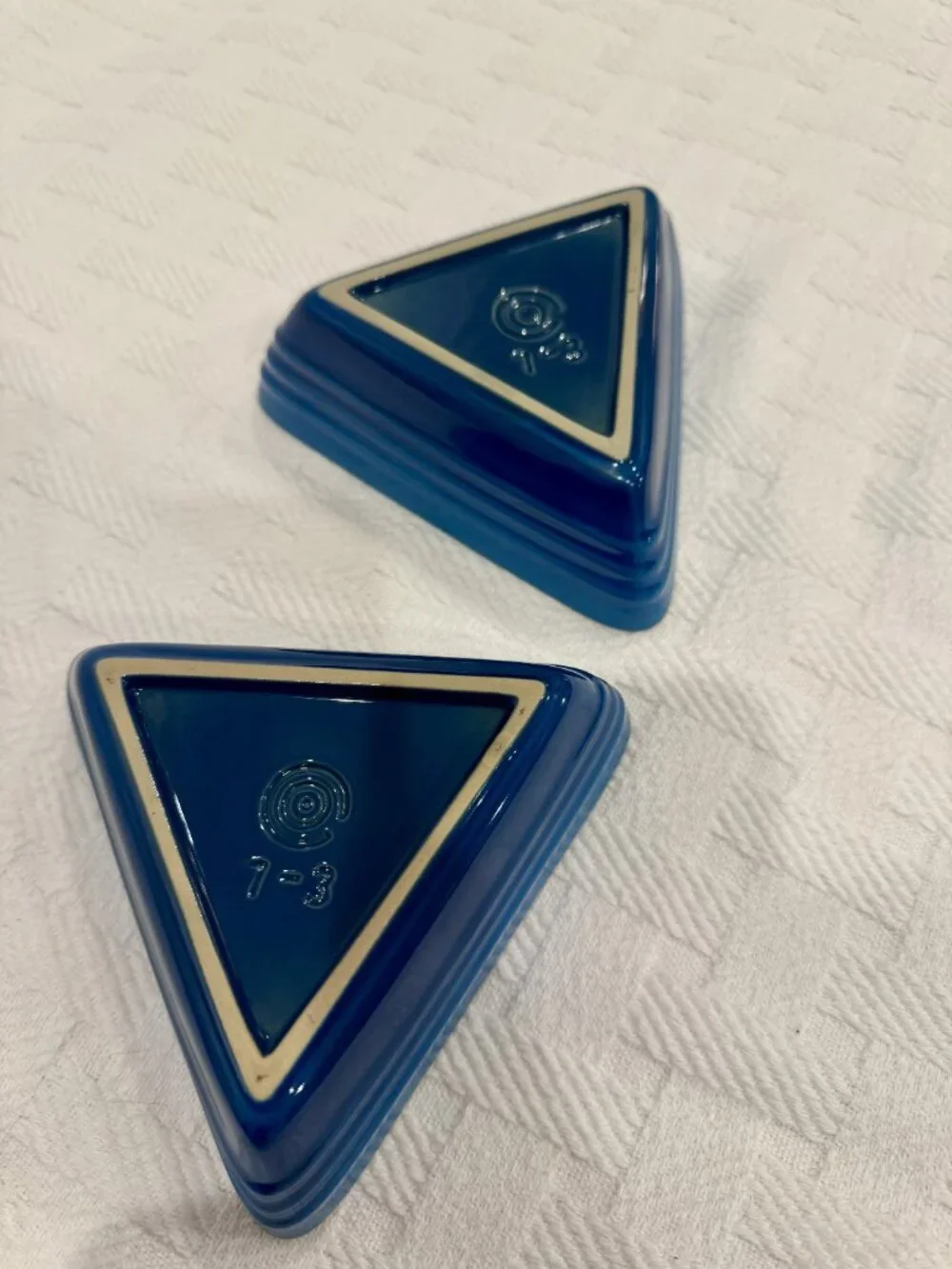 Le Creuset Marseille Blue Triangle Stoneware Tapas Appetizer Dishes Set of 2 Ret
